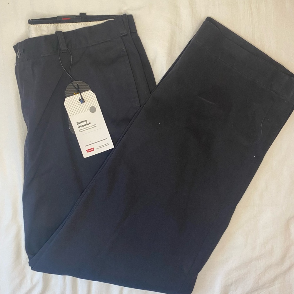 NWT LEVI'S SKATEBOARDING LOOSE CHINO MEN'S PANTS